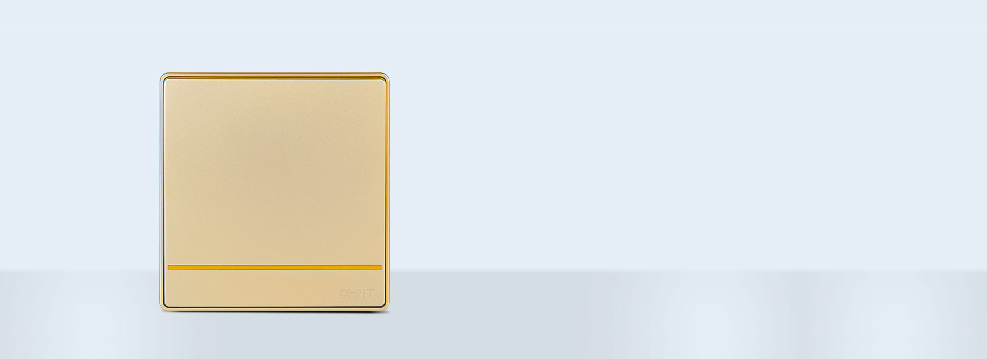 大氣外觀，易用設(shè)計(jì)
 大氣磅礴的大開關(guān)按...