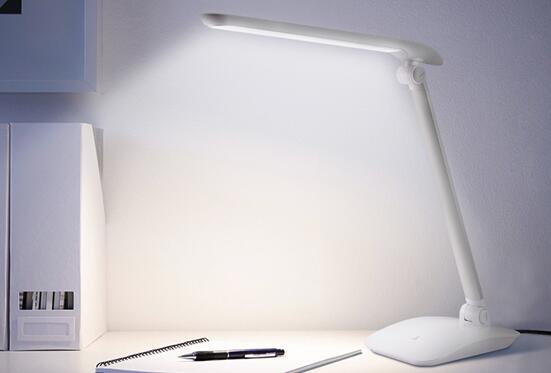 床頭臺燈的擺放有什么講究?怎么放比較好 床頭臺燈的擺放有什么講究?怎么放比較好