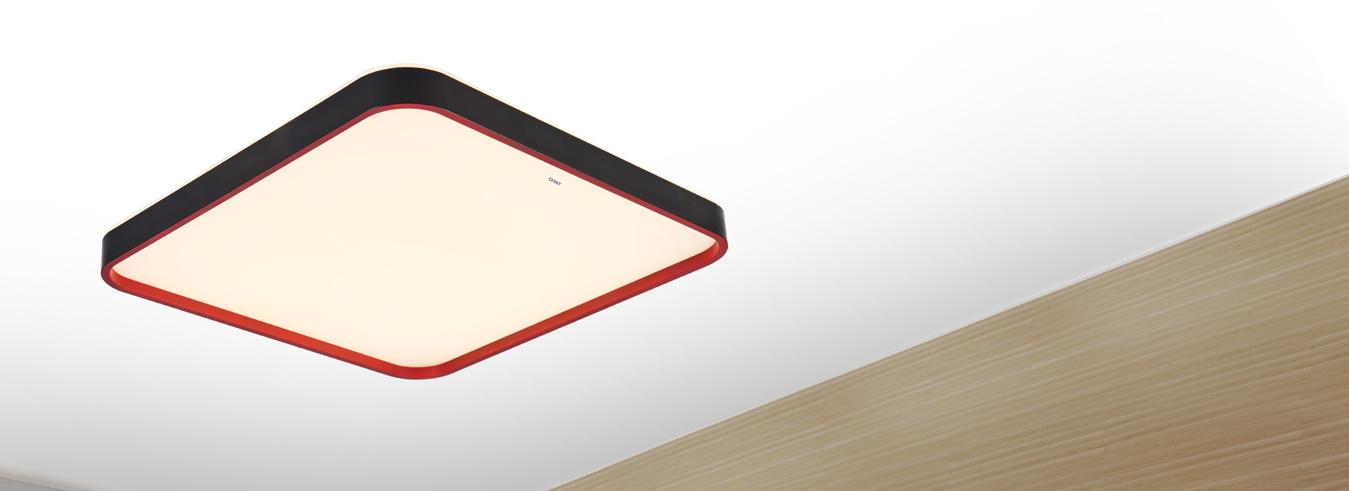 匠心選材，好工藝做好燈
 光學面罩，質地...