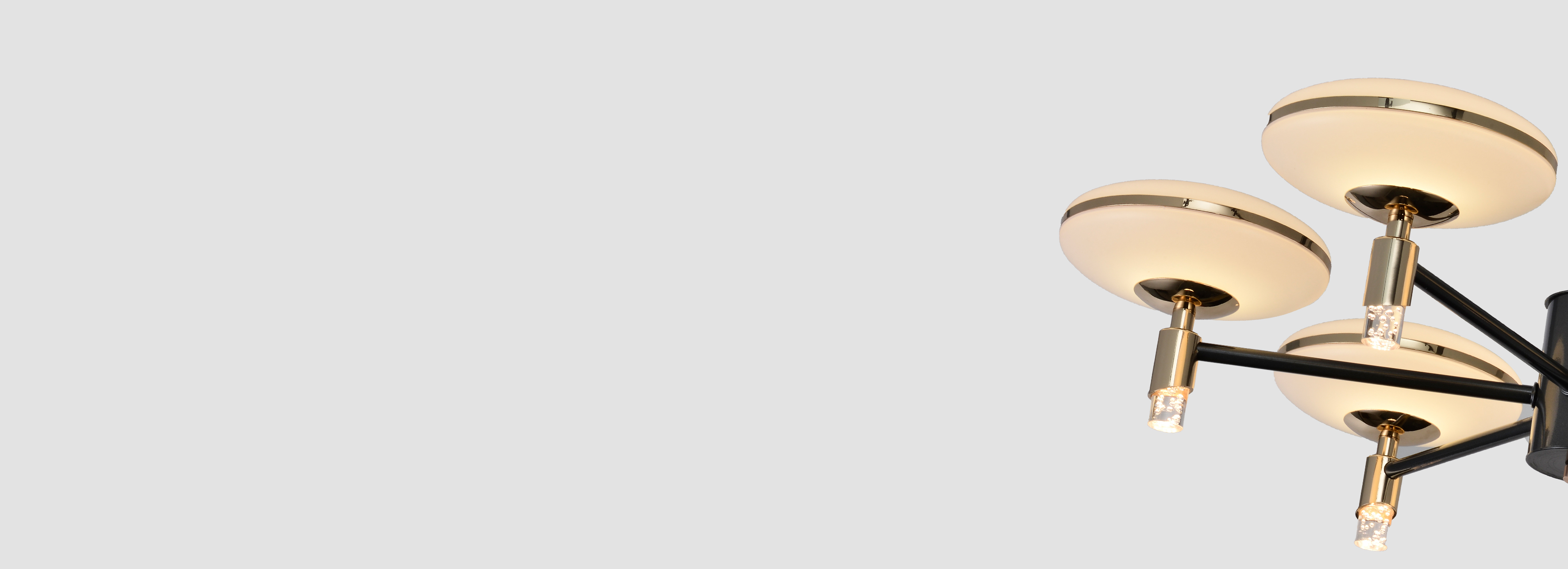 柔和光線
 亞克力材質(zhì)燈罩，高透光率，出...