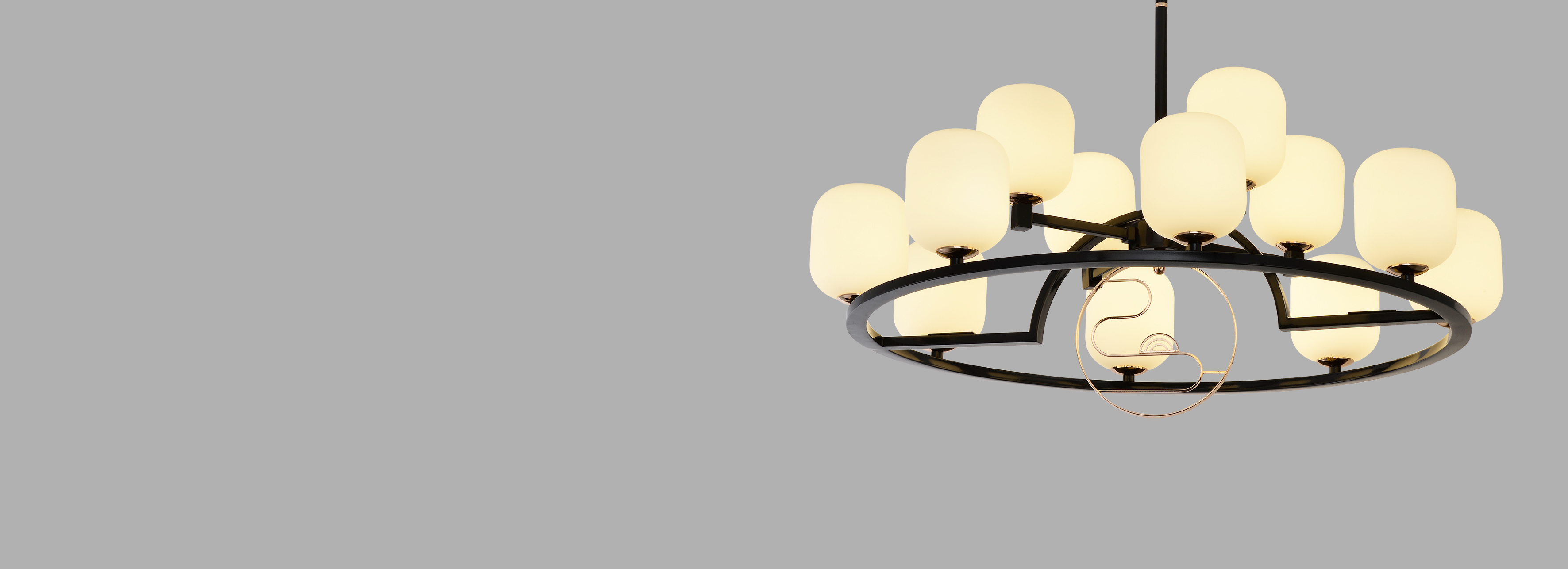 XDD94系列吊燈
 時(shí)光傾其所有，在屬...