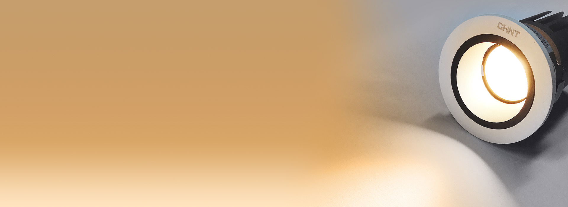 三重防眩，就是這么酷炫
 藏光：面環(huán)45...