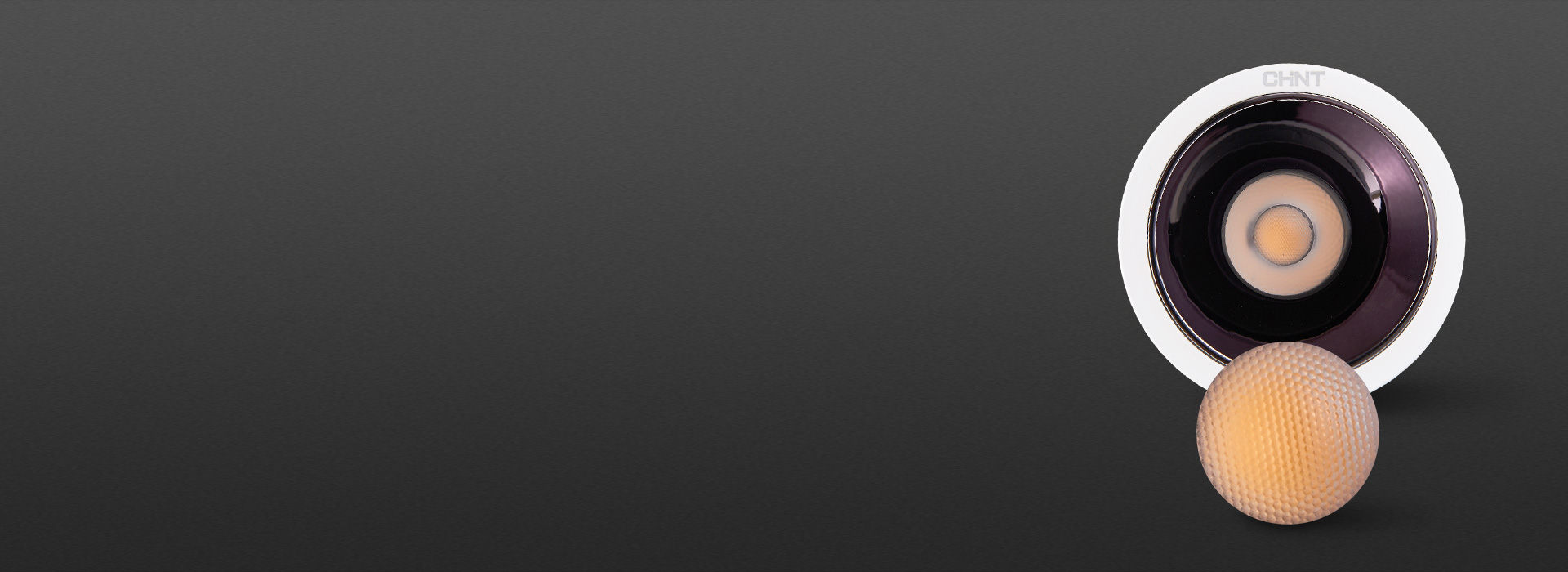 高亮COB光源，光效明亮純凈
 高品質的...