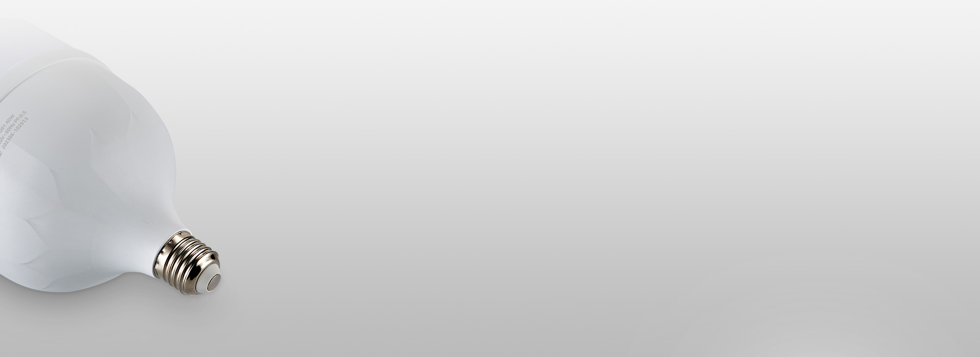 PBT塑包鋁外殼
 導(dǎo)熱PP內(nèi)置鋁杯，一...