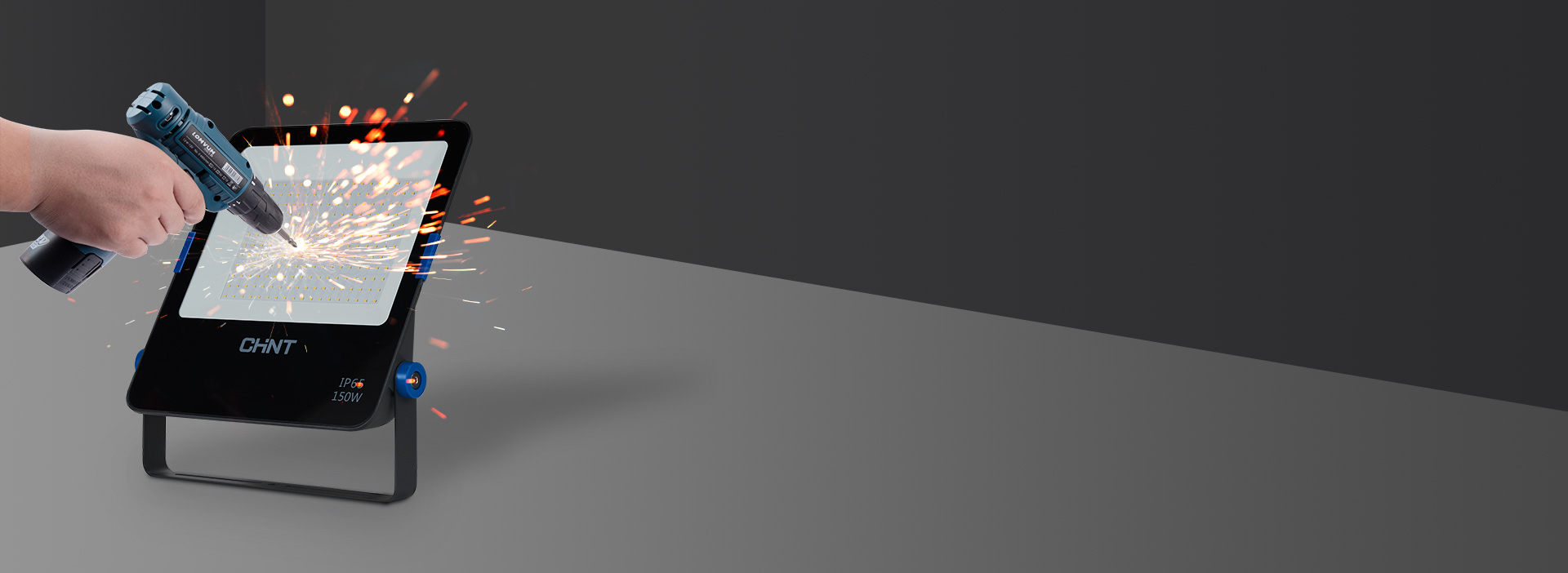 鋼化玻璃面罩，抗壓防爆
 面罩材質采用鋼...