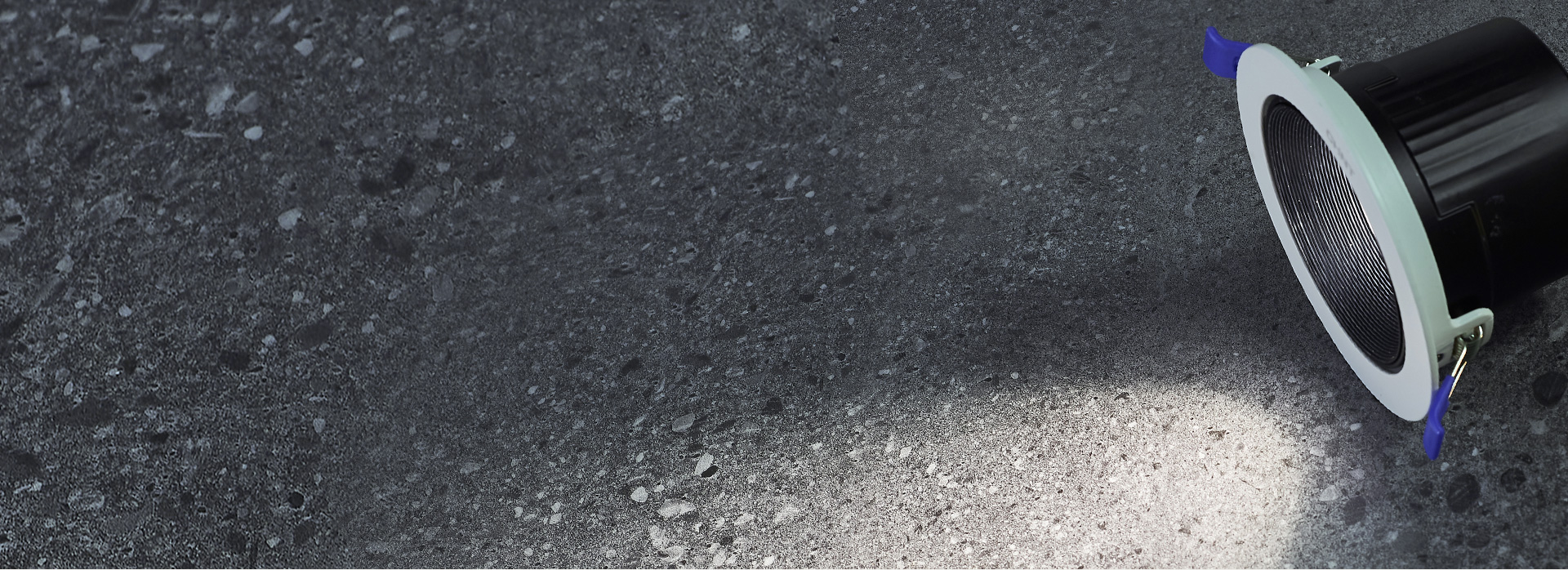 深藏光源外露美學(xué)
 光源深藏，減少眩光，...