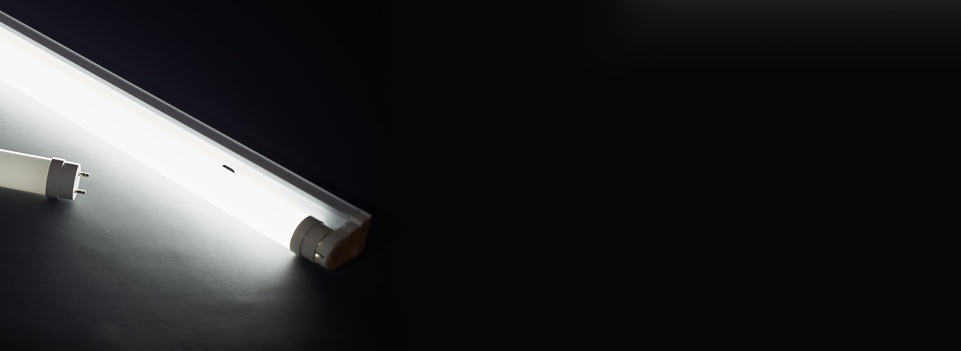 內(nèi)涂環(huán)保涂層
 玻璃管內(nèi)采用專業(yè)涂層，環(huán)...