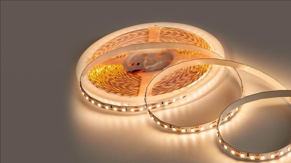 客廳照明燈具怎么搭配？主燈+輔助燈方案分享-3